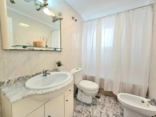 Magnifica vivienda en el centro de Torrevieja, ideal para vivir todo el año — 11