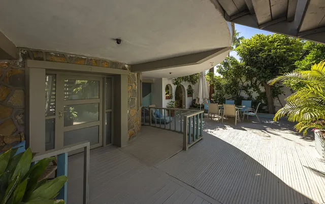 Chalet 12 habitaciones 500m² en venta - Marbella — 41