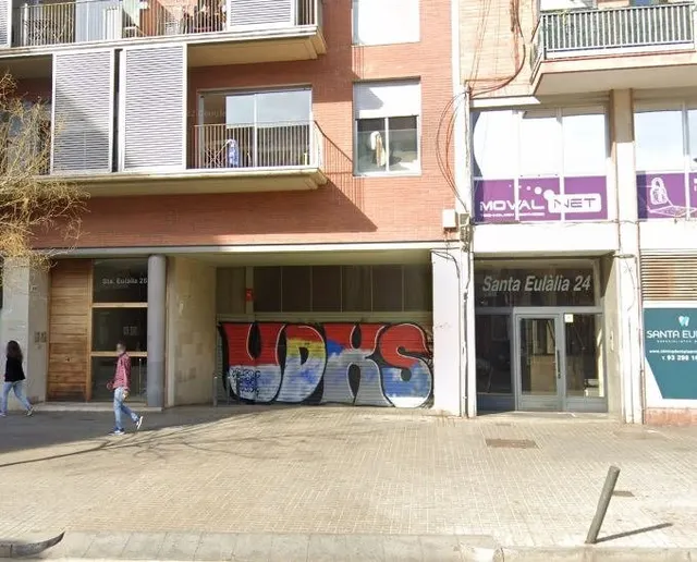 PLAZAS DE PARKING EN STA EULALIA - HOSPITALET — 6