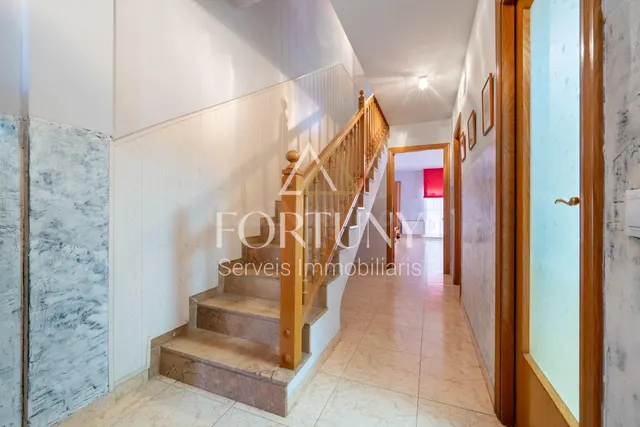 Casa adosada en venta en Amposta, Reus. - foto 2