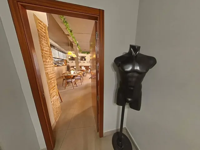 TRASPASO RESTAURANTE EN PLAZA DE COLÓN ¨LA SASTRERÍA — 17