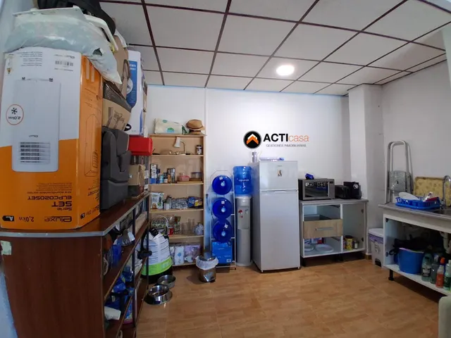 LOCAL CON CAMBIO DE USO A VIVIENDA - foto 3