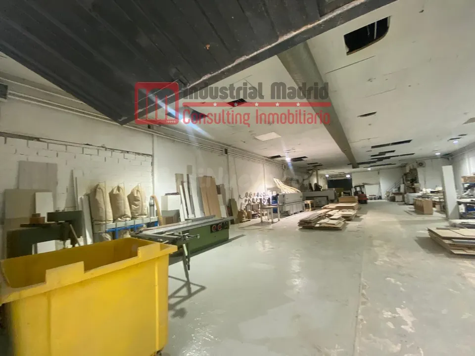 Nave industrial 887m² en venta - Zona Industrial