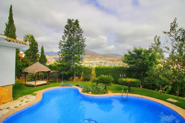 Villa Exclusiva con Vistas Panorámicas en Benalmádena — 49