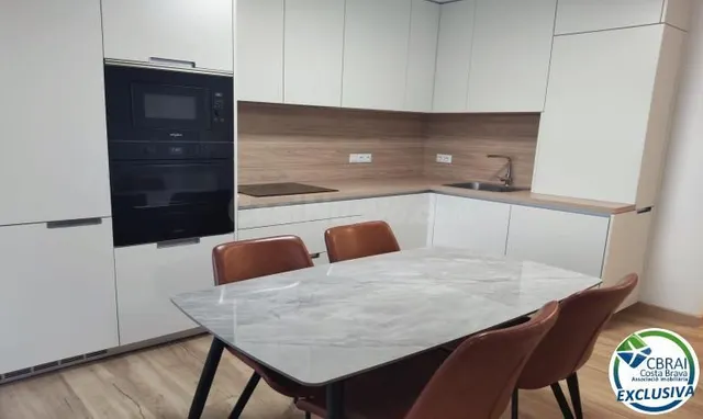 Espectacular estudio con ascensor y vistas al canal en Sta.  - foto 4