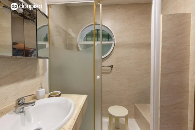 Chalet pareado con piscina, jardín y bonitas vistas a Granada en La Zubia — 23