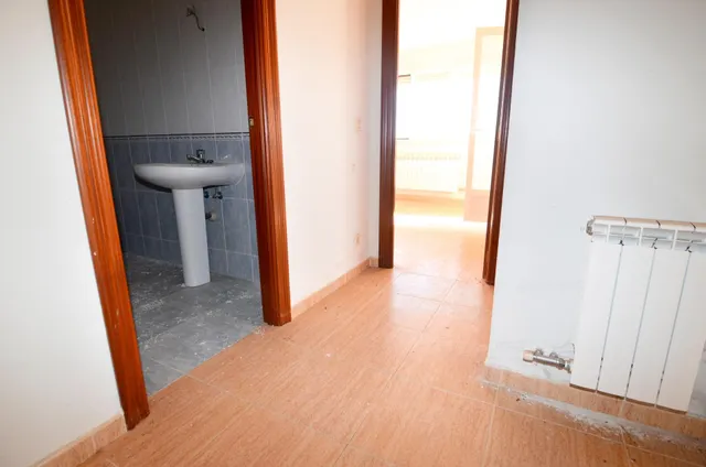 Urbis te ofrece un apartamento en venta en VILLARMAYOR, Sala - foto 4