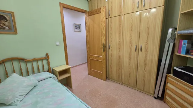 SECTOR V, cerca del Colegio Luis Vives — 25