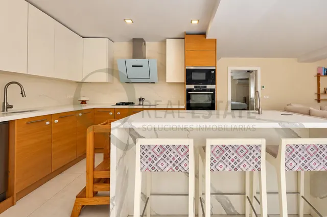 Espectacular chalet de esquina de diseño contemporáneo junto a la Playa de Muchavista — 20
