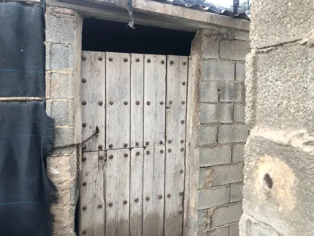 BONITA CASA CON TERENO PARA REFORMAR — 7