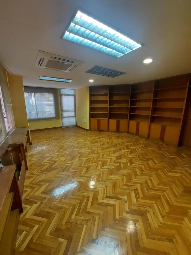 SE VENDE LOCAL DE OFICINAS EN EL CENTRO DE MURCIA — 10