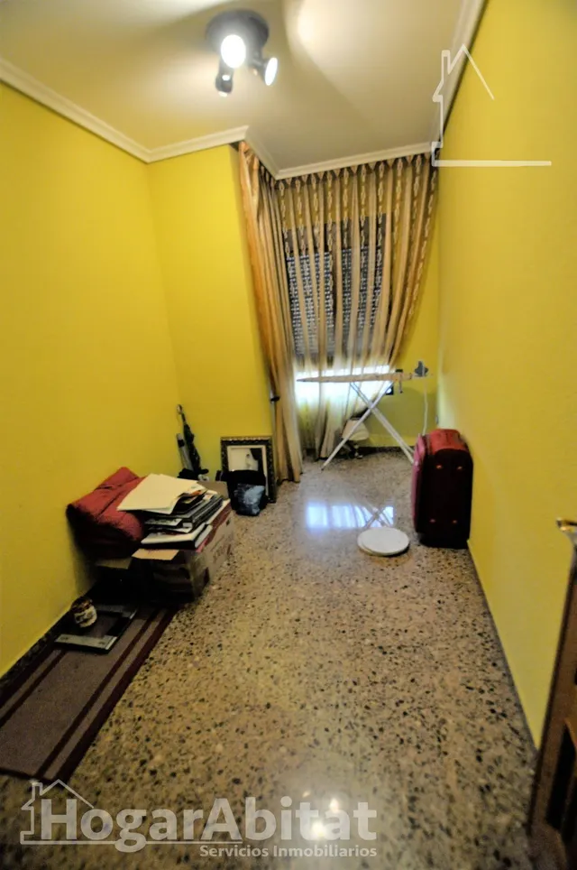 Casa amplia y luminosa con tres terrazas y gran garaje, en el centro — 28