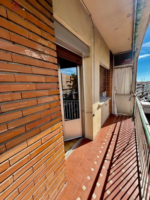 Piso exterior de 88m2 con 4 dormitorios para REFORMA INTEGRA - foto 3
