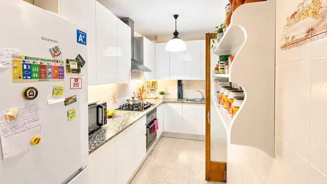 PISO PARA ENTRAR A VIVIR EN POBLENOU DE 3 habitaciones — 14