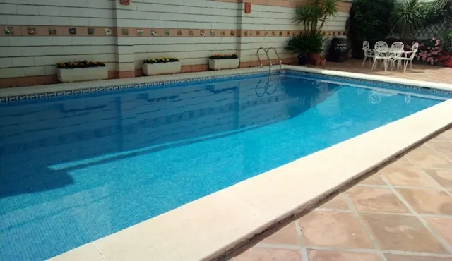 FANTÁSTICA VIVIENDA CON PISCINA — 8