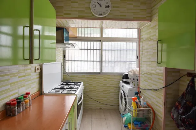 Planta baja de 3 habitaciones y 3 baños junto a la avenida p - foto 4