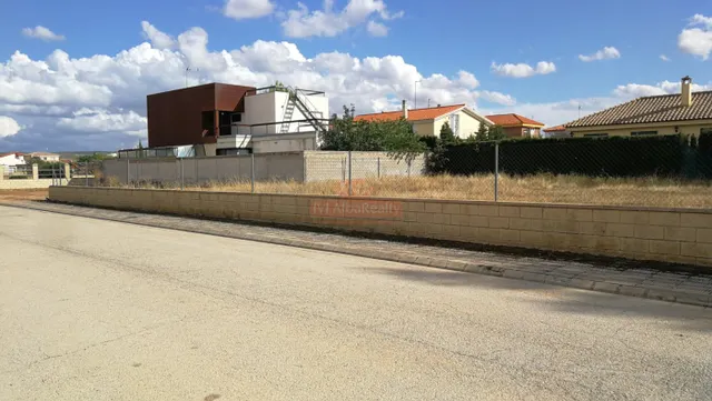 OPORTUNIDAD! SE VENDE ESPECTACULAR SOLAR DE CASI 1000 METROS - foto 4