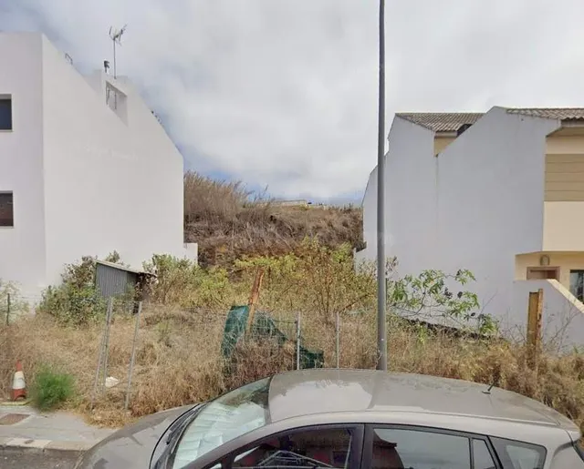 Parcela urbana de 261 m2 en La Orotava – Edificable hasta 36