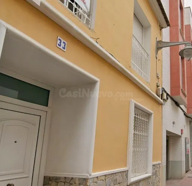 Se vende piso OKUPADO en Calle San Francisco 35 de Molina de