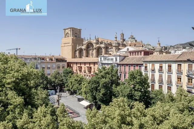 Exclusivo Piso Dúplex en el Corazón de Granada — 20