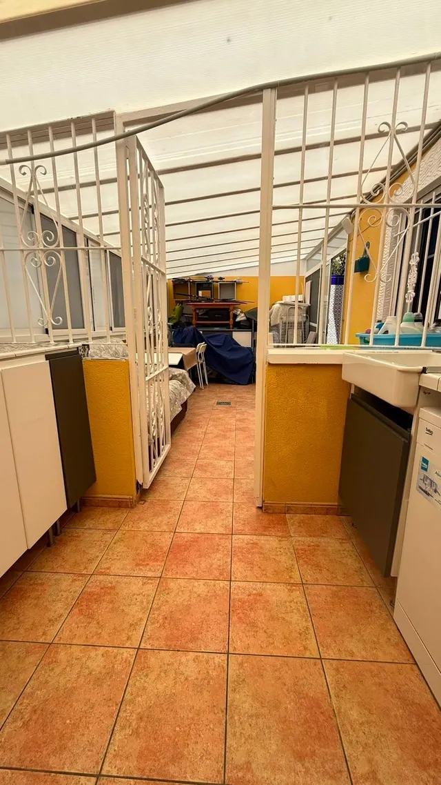 BUNGALOW EN PLANTA BAJA EN LA MATA A 150 METROS DE PLAYA. CON 3 DORM. 1 BAÑO. CON PARCELA DE 66 M2 Y DE CASA 78 M2. — 22