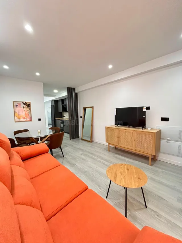 Estudio 1 habitación 65m² en alquiler - Gran Via - foto 2