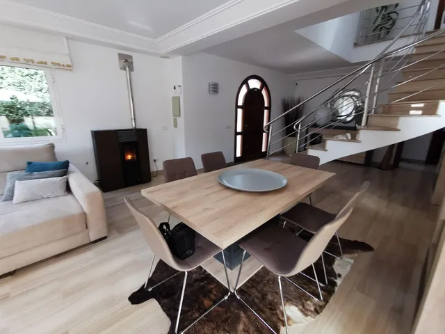 CHALET CON LICENCIA DE ALQUILER VACACIONAL — 39