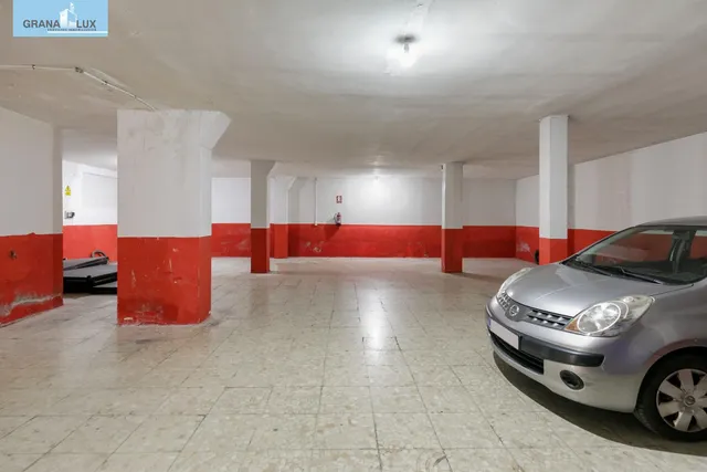 Local Comercial con 254 metros cuadrados junto a Carretera de la Sierra. — 6