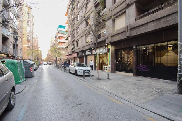 TRASPASO de Local comercial en Pedro Antonio de Alarcón: Oasis de confort y comodidad en pleno centro de Granada — 27