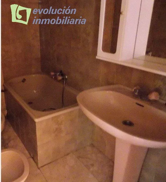 CASA DE PUEBLO EN EL CENTRO DE BELORADO — 10