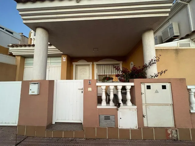 CHALET PAREADO CON GARAJE EN LOS ALCAZARES — 17