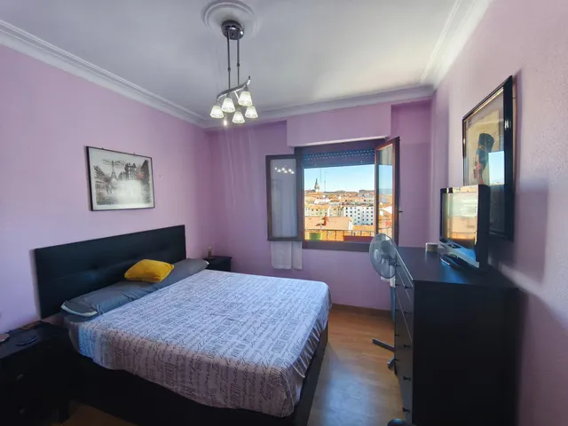 FANTASTICA OPORTUNIDAD 8º PISO 92m2 en AVENIDA GASTEIZ esq. Beato - LUZ Y VISTAS- 3 hab. para entrar a vivir o Actualizar — 13