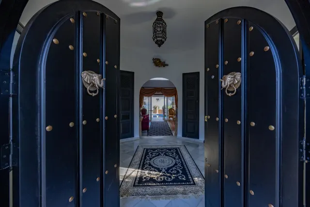 ESPECTACULAR VILLA DE LUJO EN ALQUILER EN 1ª LÍNEA DE PLAYA DE CABOPINO CON MARAVILLOSAS VISTAS AL MAR — 20