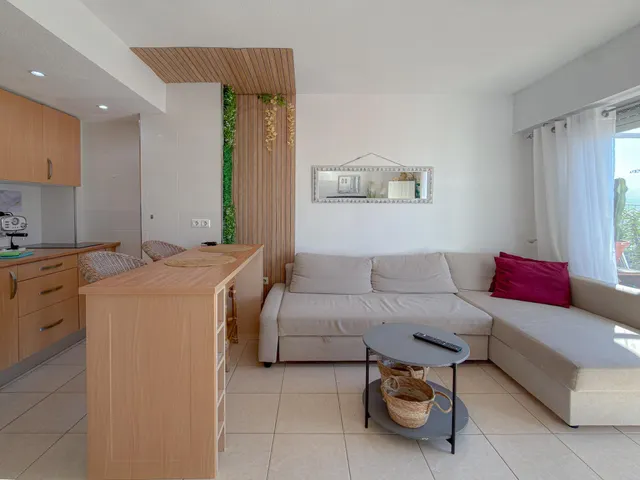 La Veleta! Espectacular apartamento con increíble diseño y Licencia turística+ Amplia terraza con vistas panorámicas y laterales al mar (250 mts playa) — 14