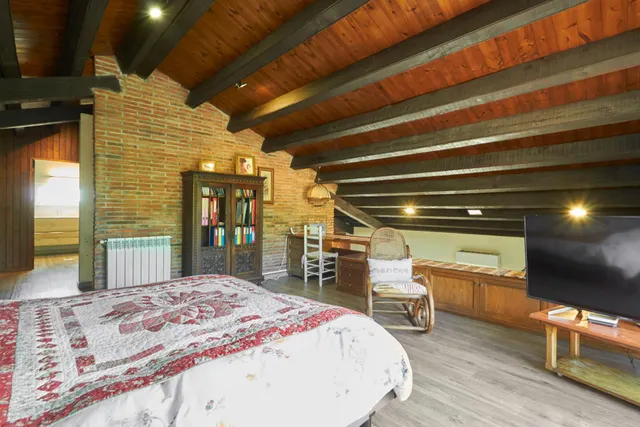 ESPECTACULAR CASA EN LA CORNISA CON VISTAS AL MAR — 24
