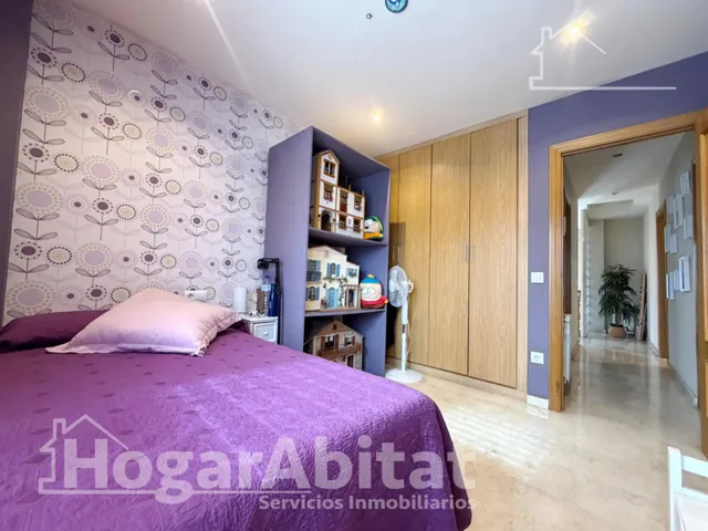 Privacidad y vida al aire libre en este exclusivo chalet con jardín, buhardilla y garaje en Masías — 21