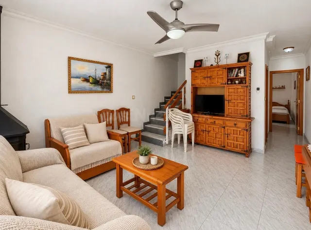 Dúplex de 4 dorm. y garaje en Torre de la Horadada – A 150 metros de la playa — 4
