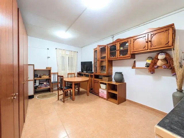 VIVIENDA ADOSADA DE CUATRO habitaciones CON AMPLIA TERRAZA E - foto 5