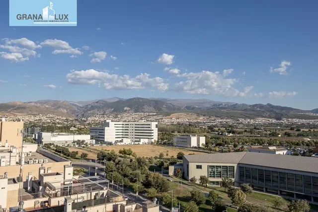 Ático dúplex en Campus de la Salud — 22