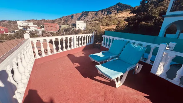 Encantadora Vivienda con Terraza y Vistas Espectaculares — 25