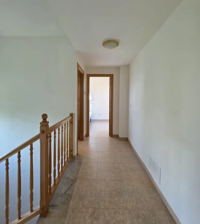 CASA ADOSADA DE 6 habitaciones EN VILAFORTUNY — 45
