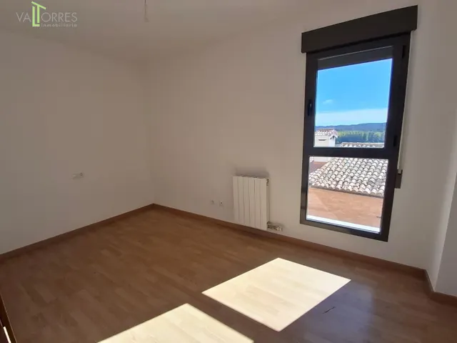 Vivienda con tres dormitorios y dos baños. En el barrio pedáneo de San Blas con plaza de garaje y trastero — 7