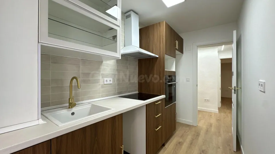 Piso ÚNICO en Av. Navarra: 84 m2 + Espectacular Terraza Privativa de 55 m2