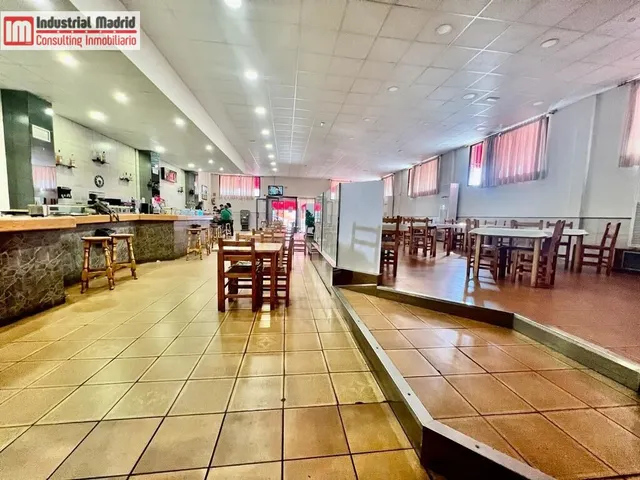 VENTA DE RESTAURANTE EN POLÍGONO INDUSTRIAL EN ARGANDA DEL R - foto 3