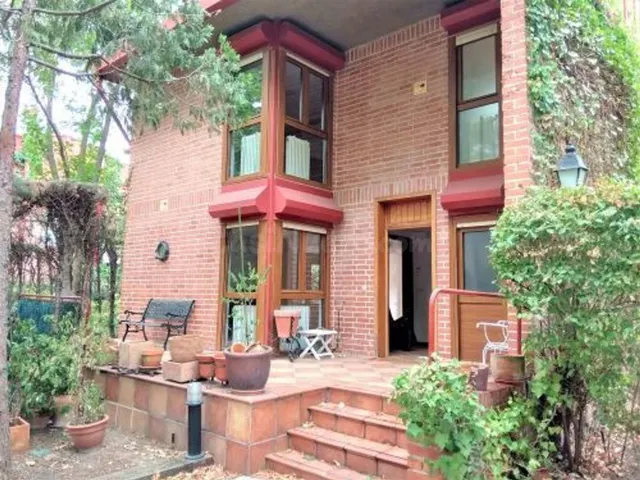 Chalet 6 habitaciones 326m² en venta - Alameda de Osuna