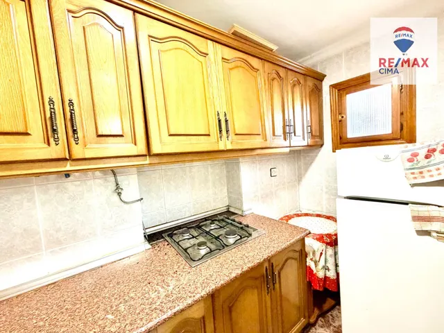 SE VENDE BONITA CASA EN EL CENTRO DE CÚLLAR BAZA - foto 4