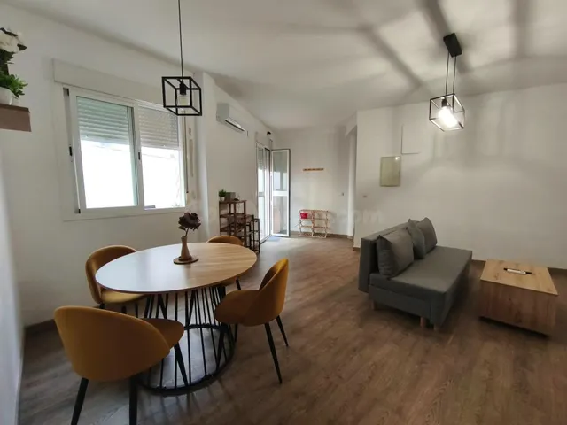 PISO DÚPLEX PARA ENTRAR A VIVIR EN VILLAFRANCA! — 3
