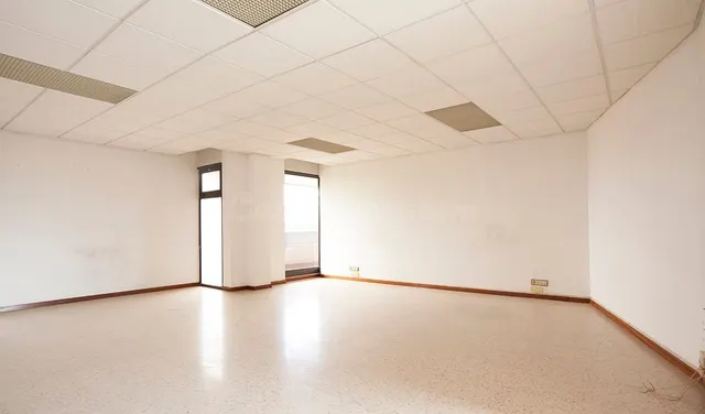 Oficina 56m² en alquiler - Figueres - foto 4