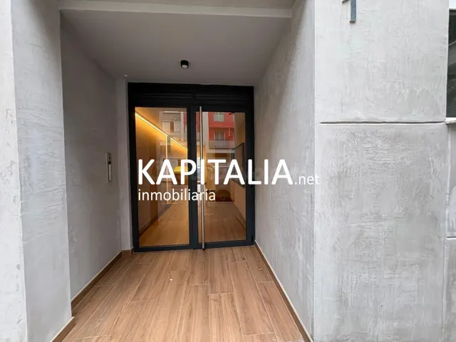 ALQUILER DE PISO DE OBRA NUEVA A ESTRENAR, LIBRE DE GASTOS D - foto 2