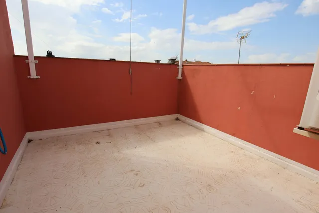 Fantástica casa en Montijo, con amplias estancias, totalmente equipada para entrar a vivir. — 44